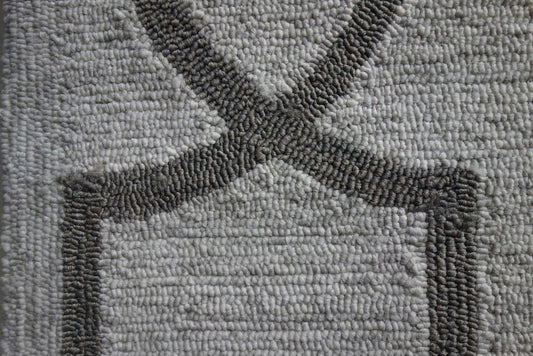 6' X 9' Ivory And Gray Geometric Hand Hooked Area Rug