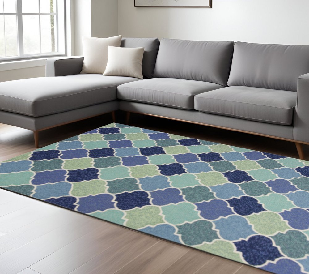 7' X 9' Blue Purple And Aqua Quatrefoil Hand Tufted Area Rug