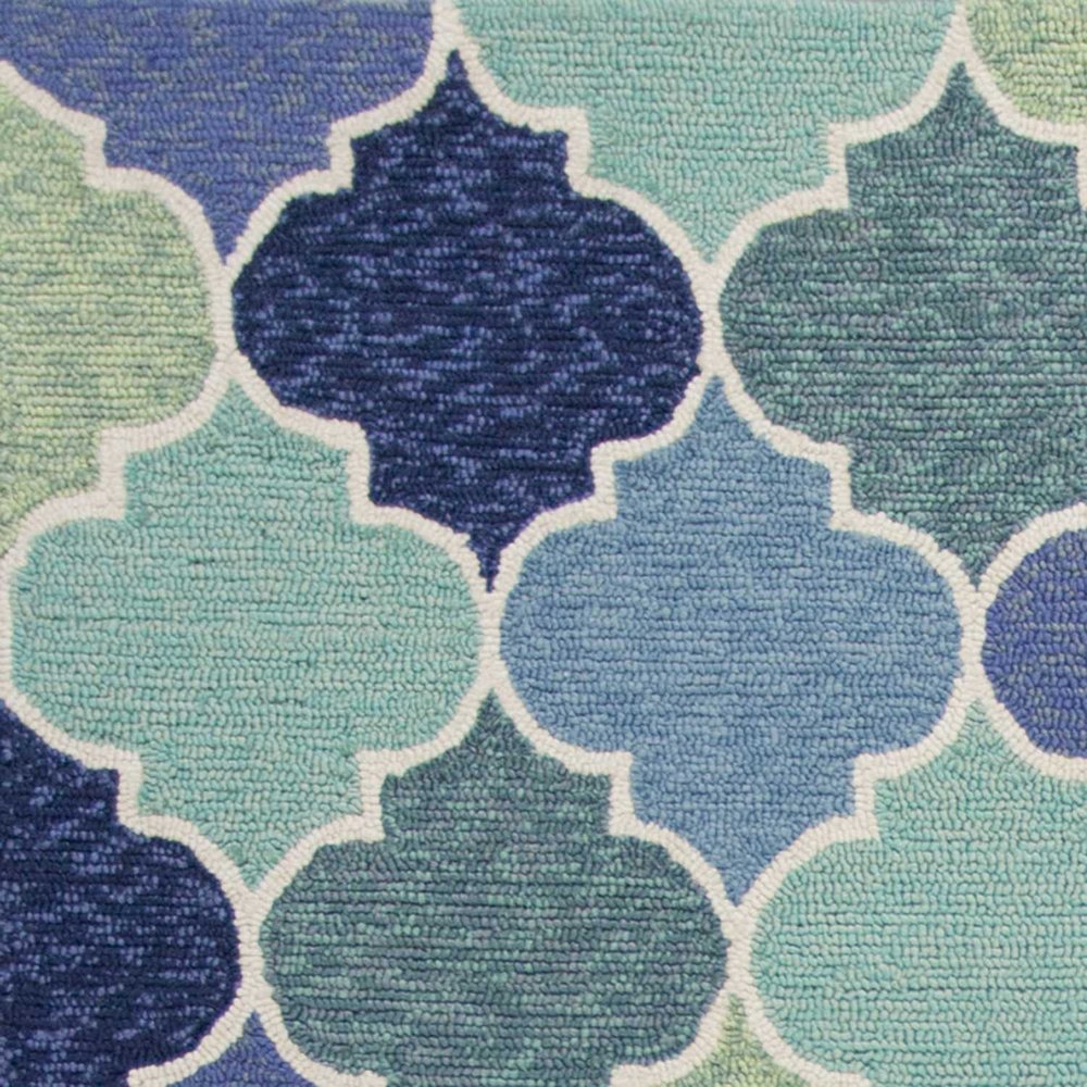 7' X 9' Blue Purple And Aqua Quatrefoil Hand Tufted Area Rug