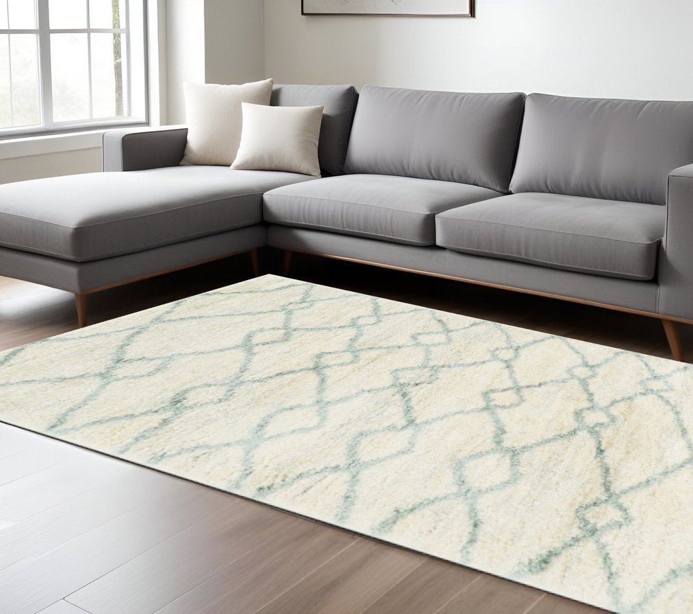 5' X 8' Ivory And Gray Chain Area Rug