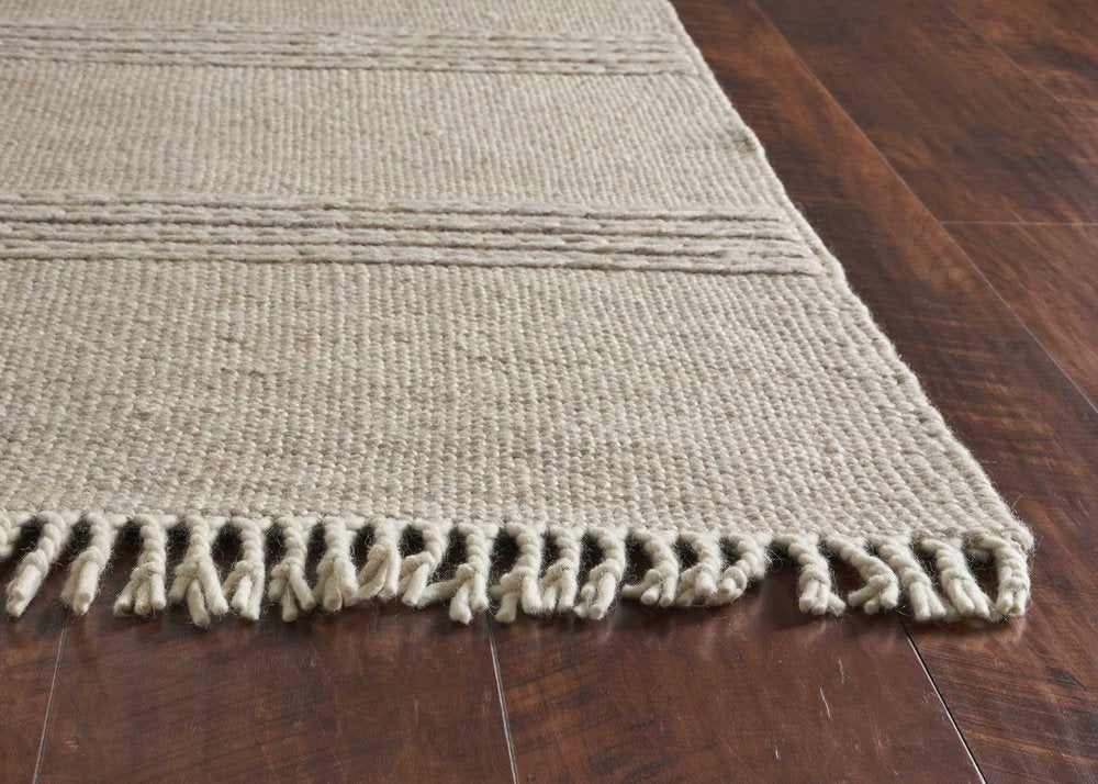 5' X 8' Beige Wool Hand Woven Area Rug With Fringe