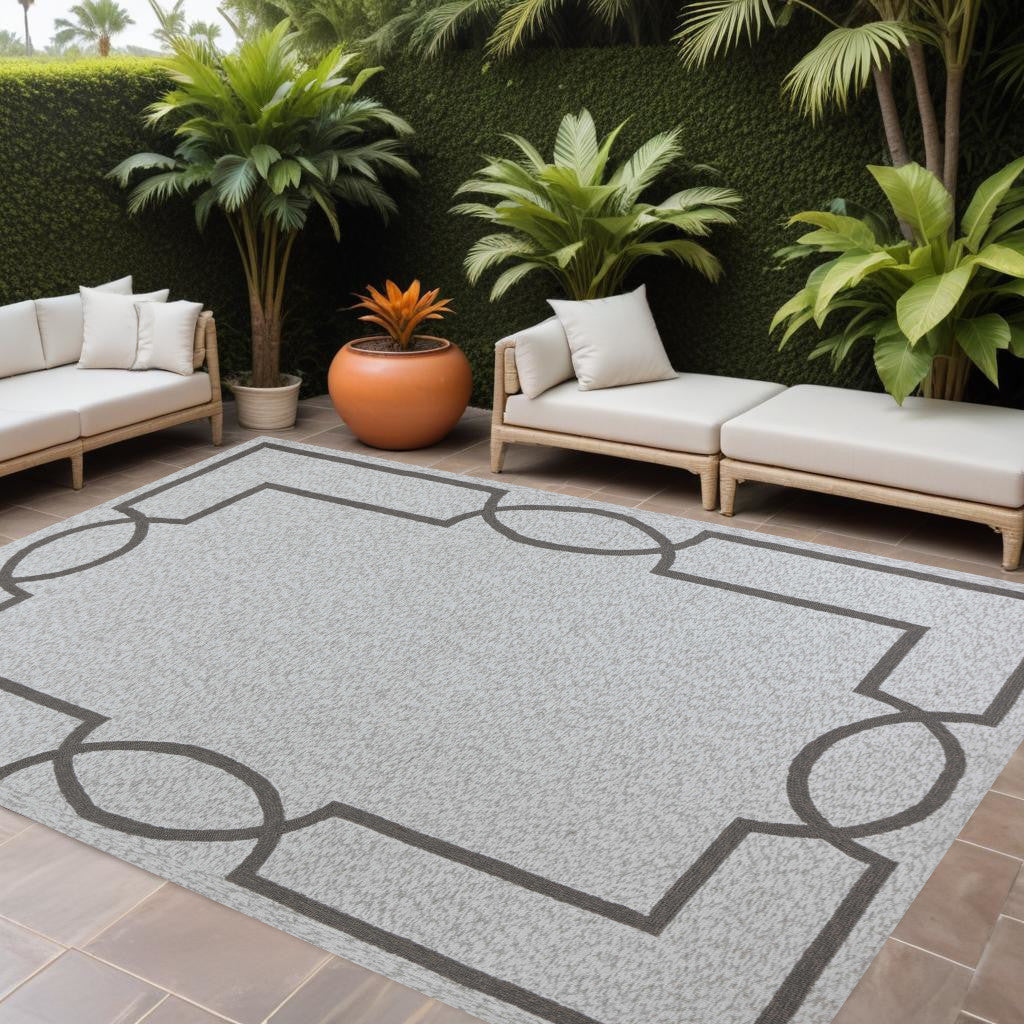 8' X 11' Ivory Indoor Outdoor Area Rug