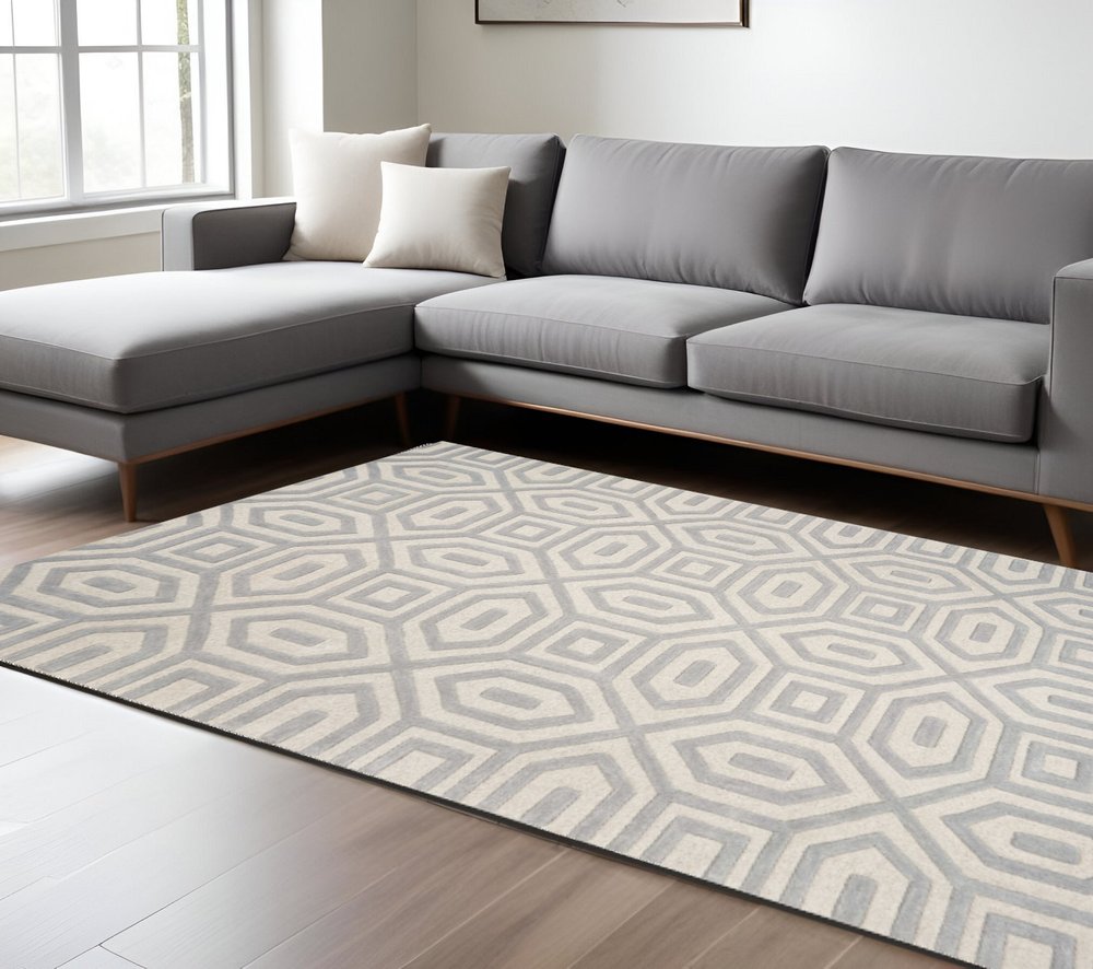5' X 8' Light Gray And Ivory Wool Geometric Hand Tufted Area Rug