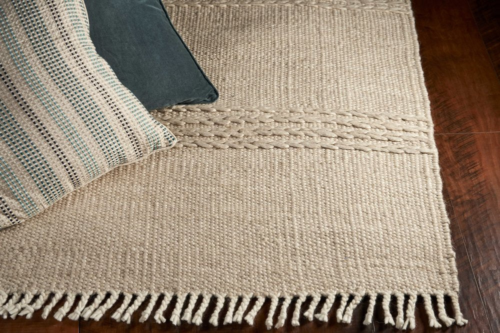 5' X 8' Beige Wool Hand Woven Area Rug With Fringe