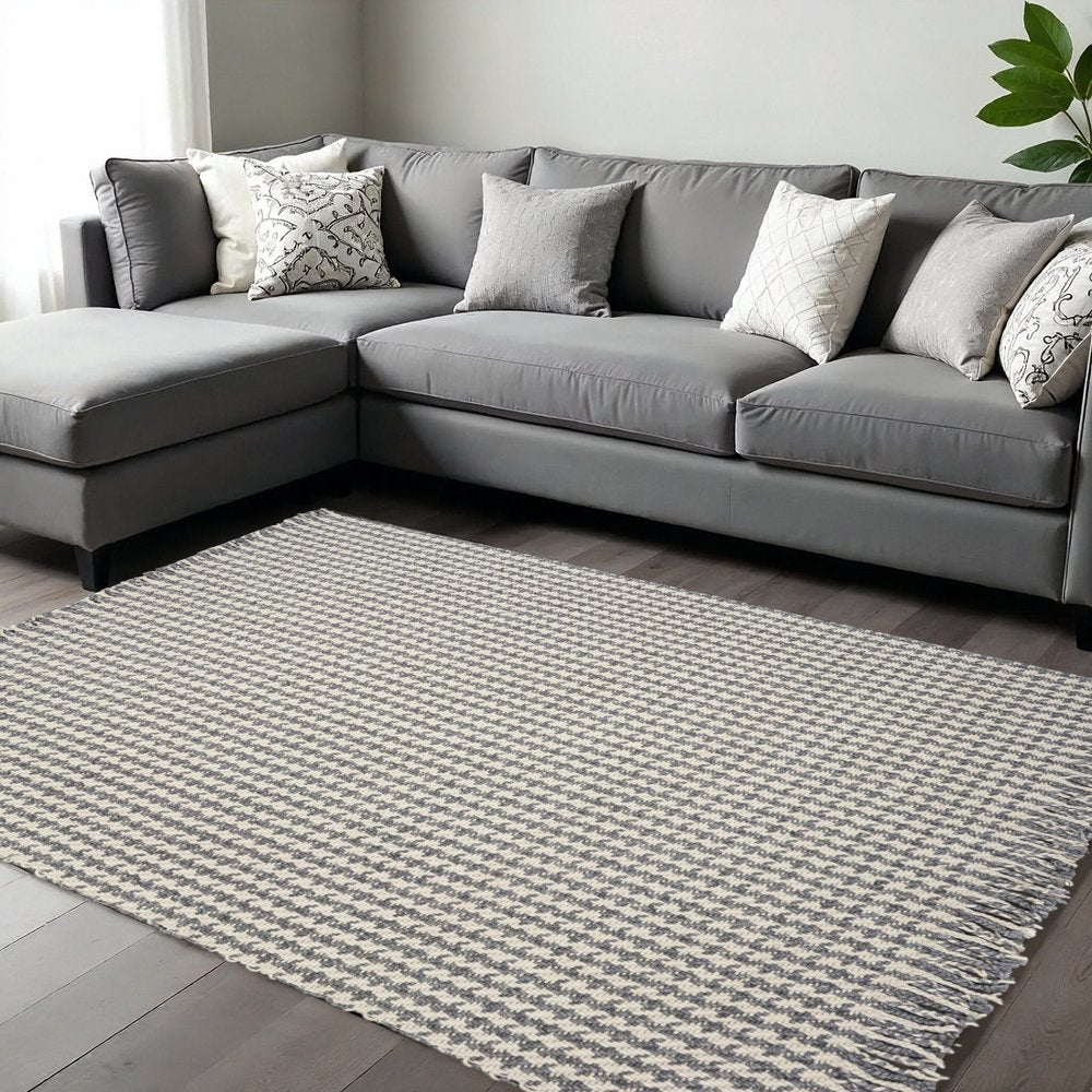 7' X 9' Gray and Ivory Wool Hand Woven Area Rug