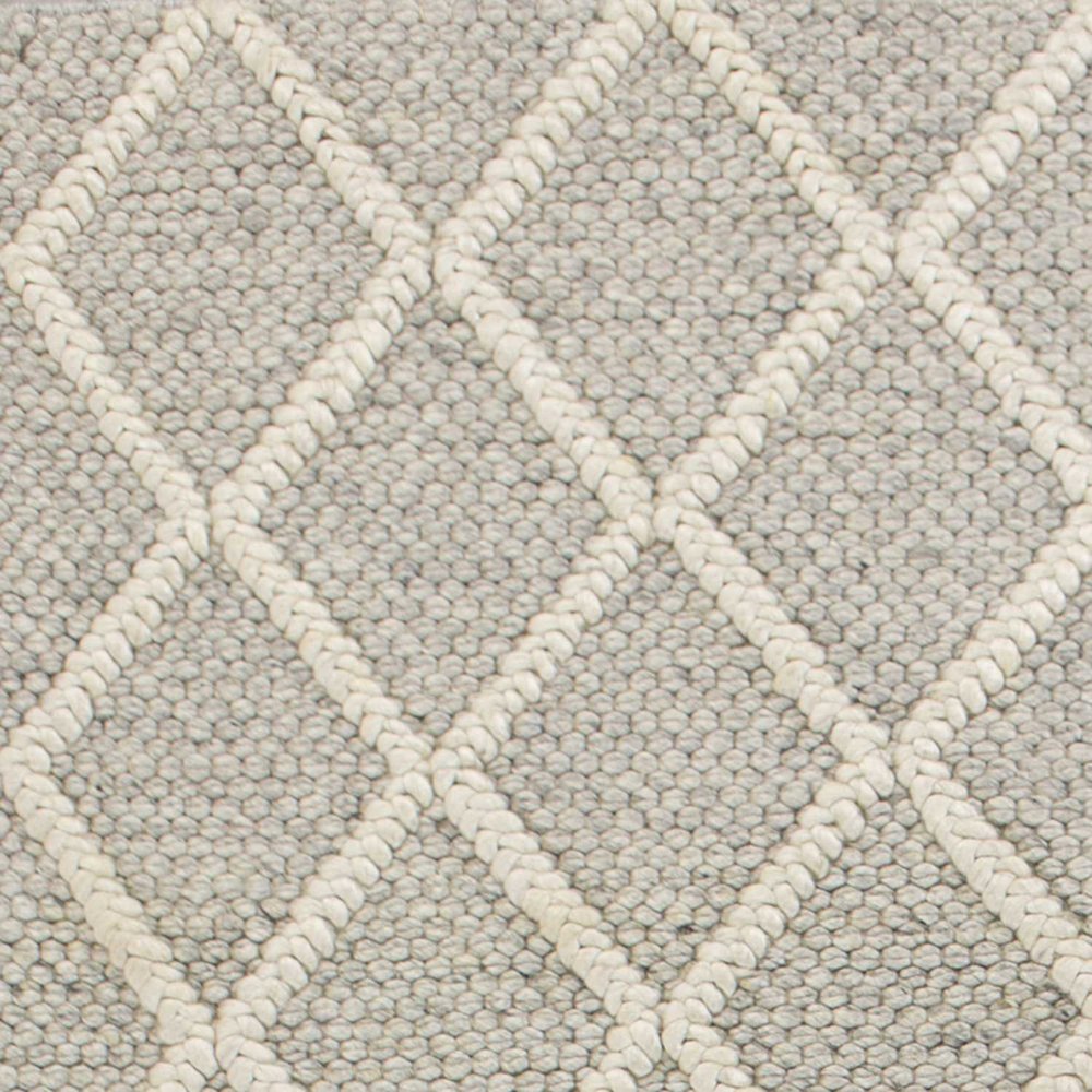 3' X 5' Gray And Ivory New Zealand Lambs Wool Diamond Area Rug