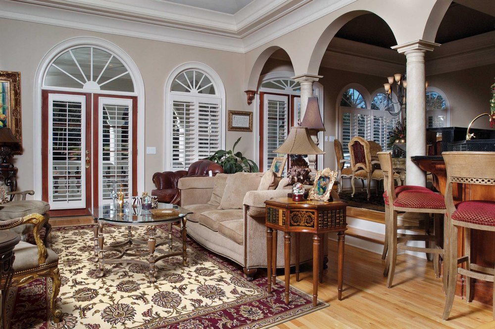 2' X 3' Red Ivory And Brown Floral Medallion Area Rug