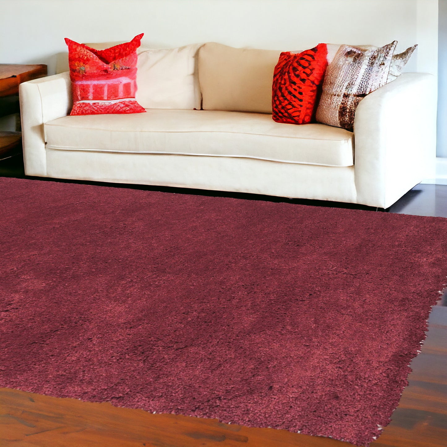 8' Red Round Indoor Shag Rug