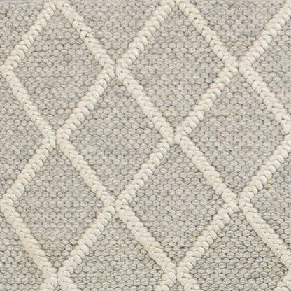 5' X 7' Gray And Ivory Wool Diamond Hand Woven Area Rug