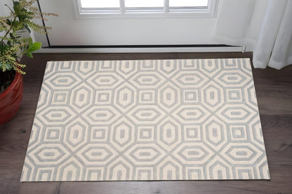 5' X 8' Light Gray And Ivory Wool Geometric Hand Tufted Area Rug
