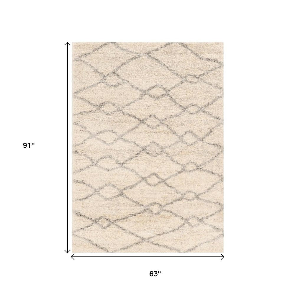 5' X 8' Ivory And Gray Chain Area Rug
