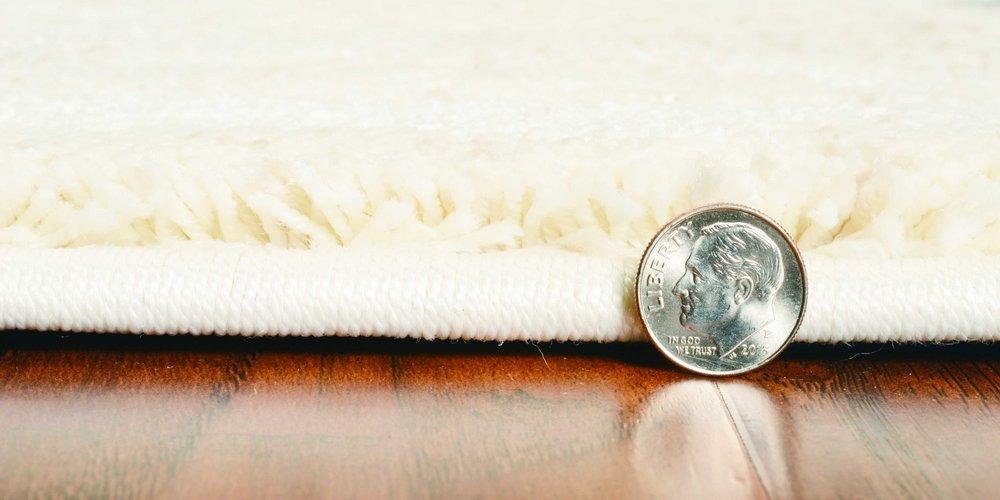 5' X 8' Ivory And Gray Abstract Area Rug