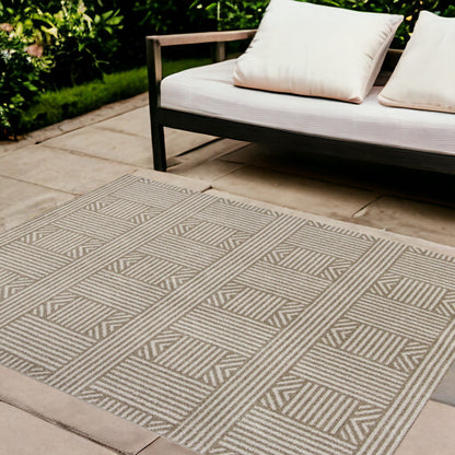 2' X 3' Beige and Ivory Geometric Indoor Outdoor Area Rug