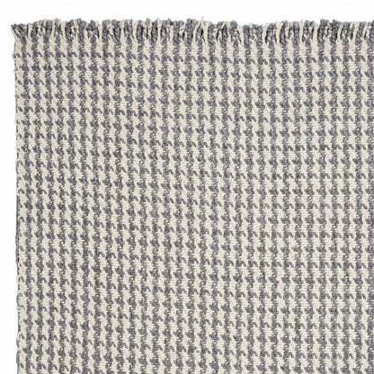 7' X 9' Gray and Ivory Wool Hand Woven Area Rug