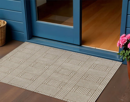 2' X 3' Beige and Ivory Geometric Indoor Outdoor Area Rug