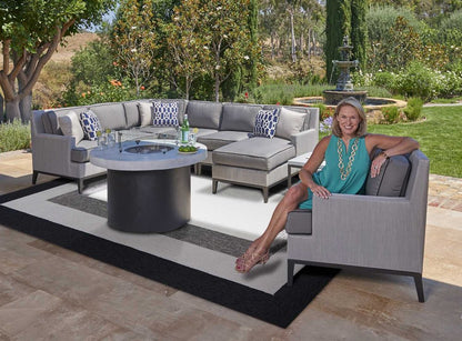 2' X 3' Black And Gray Geometric Hand Hooked Area Rug