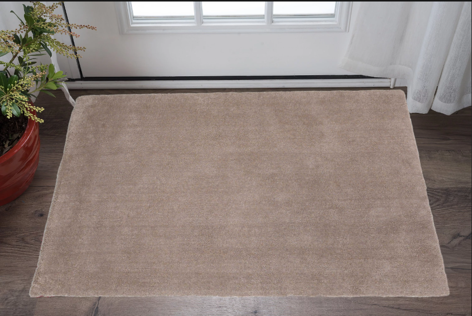 8' Beige Round Indoor Shag Rug