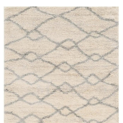 7' X 9' Gray And Ivory Chain Area Rug