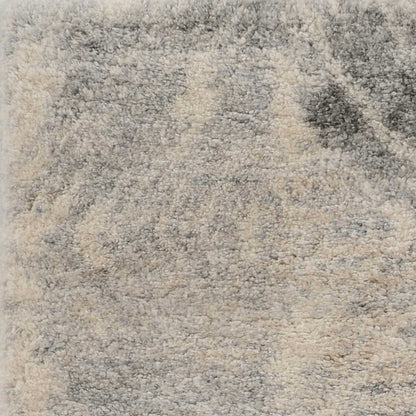 4' X 6' Gray And Ivory Diamond Area Rug