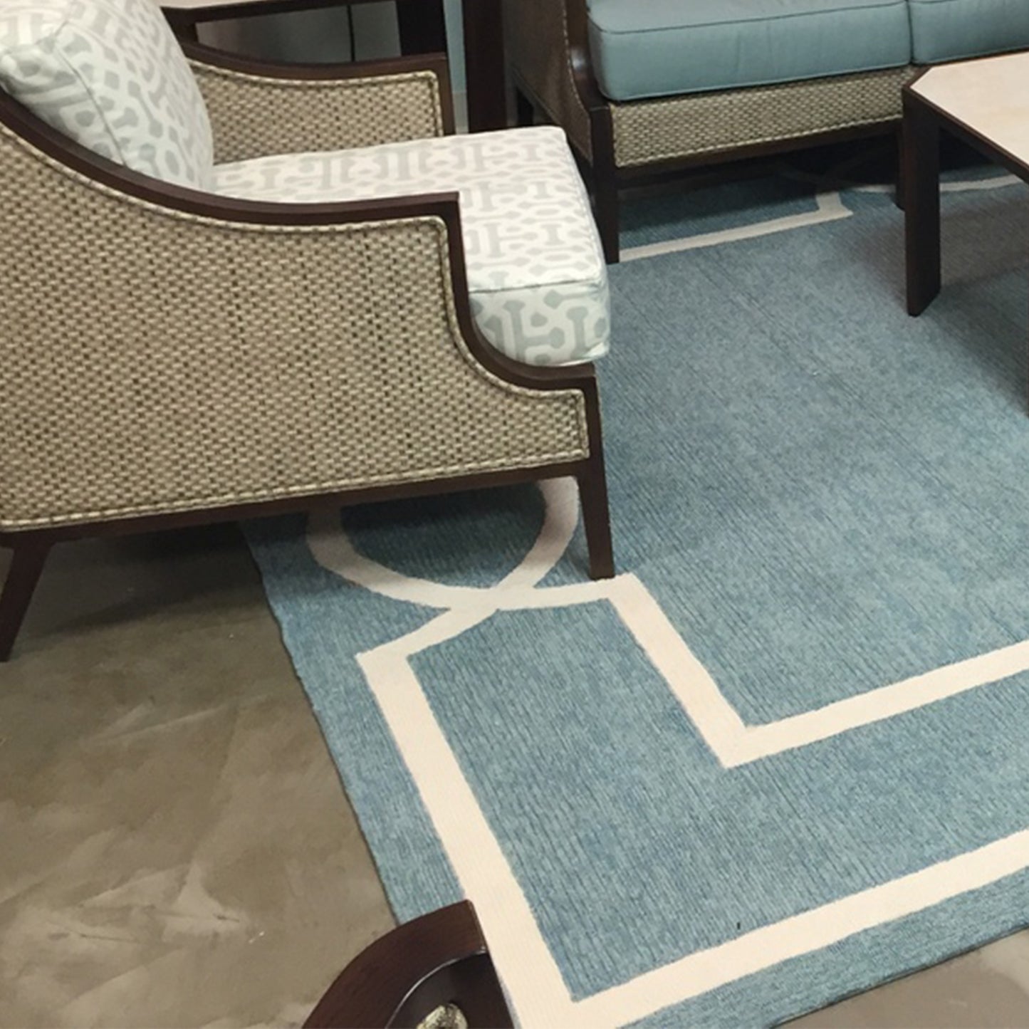 7' X 7' Blue and Ivory Geometric Hand Hooked Area Rug