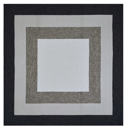 7' X 7' Gray Geometric Hand Hooked Area Rug