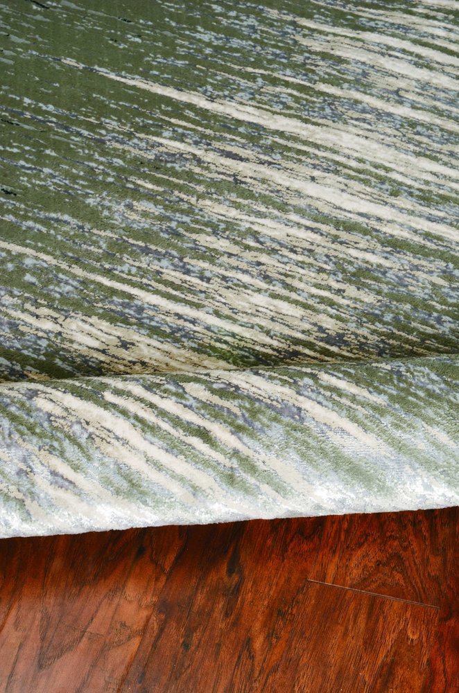 7' X 10' Silver And Gray Abstract Area Rug