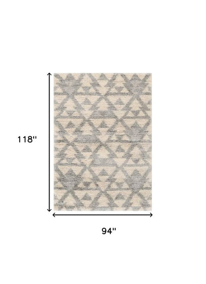 4' X 6' Ivory And Gray Geometric Distressed Area Rug