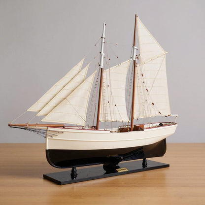 7" X 38" X 29" Wanderbird