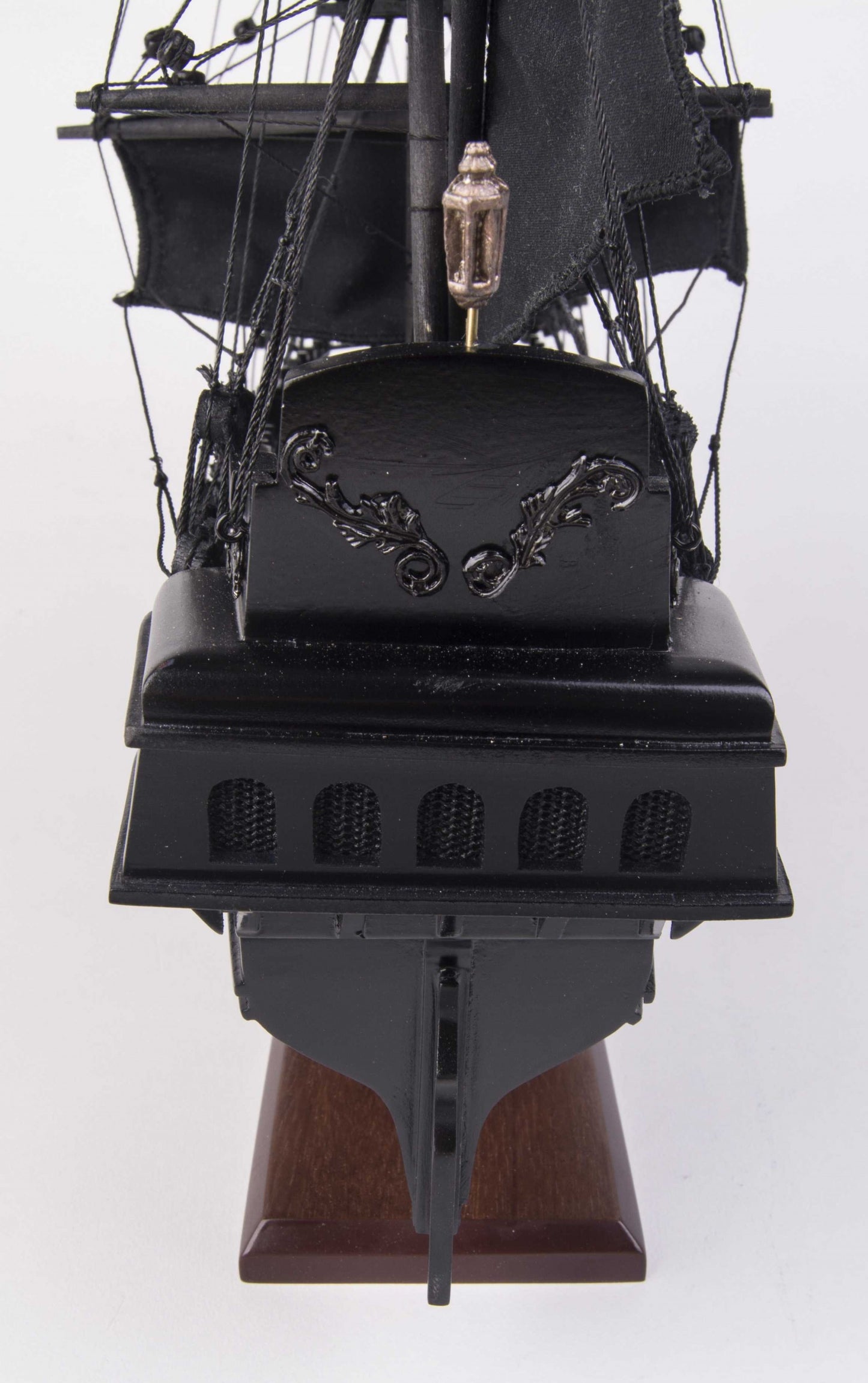 6.5" X 20" X 19"Black Pearl Pirate Ship