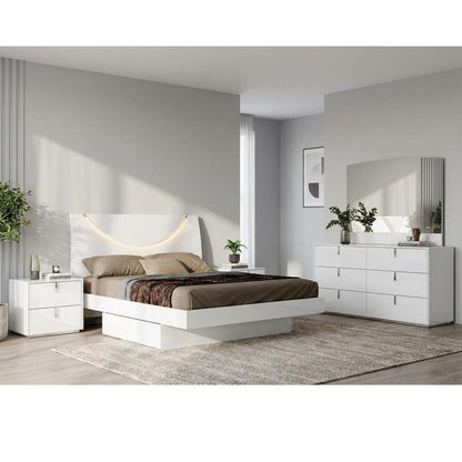 Four Piece White Solid and Manufactured Wood Bedroom Set With Mirror