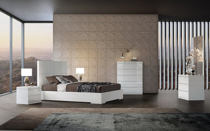 Contemporary White Queen Platform Bed