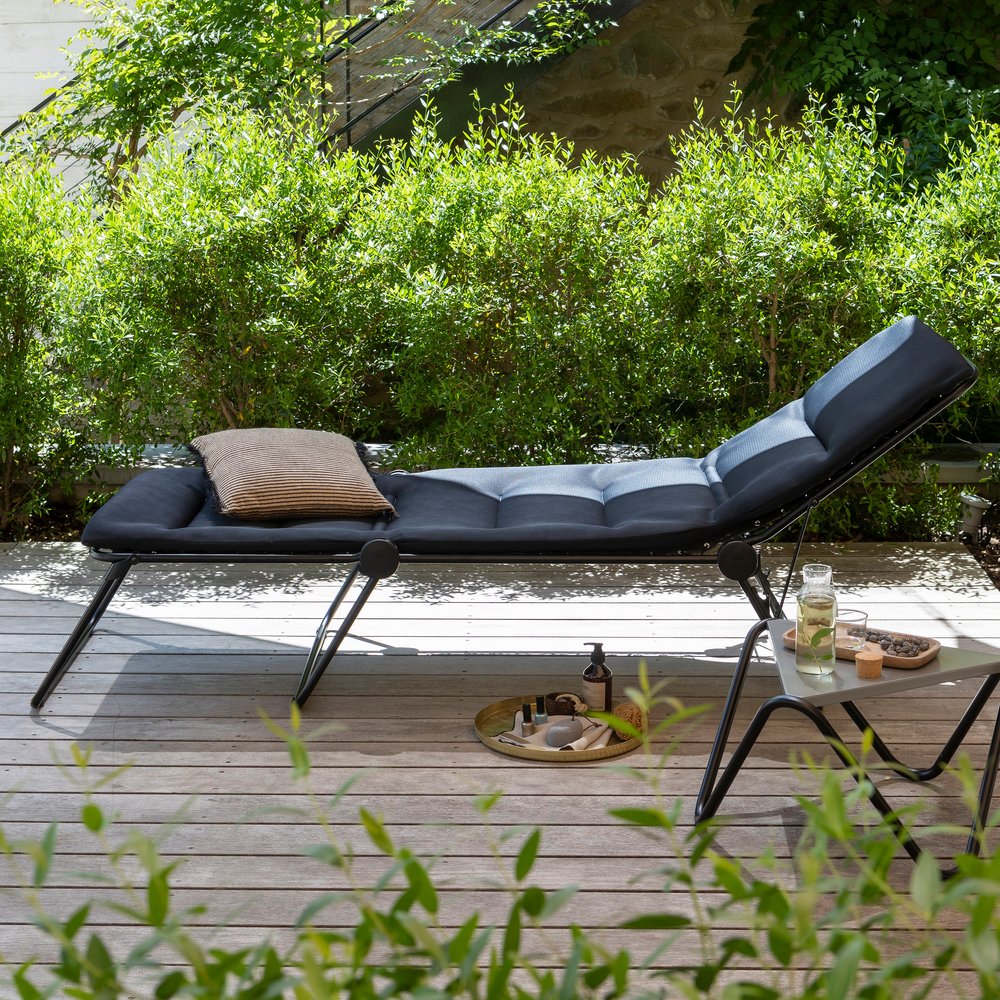 28" Black and Steel Outdoor Chaise Lounge with Black Cushion