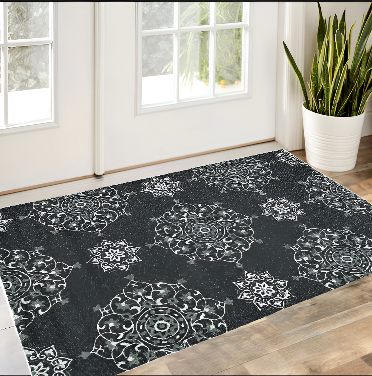 2' X 3' Charcoal Polypropylene Accent Rug