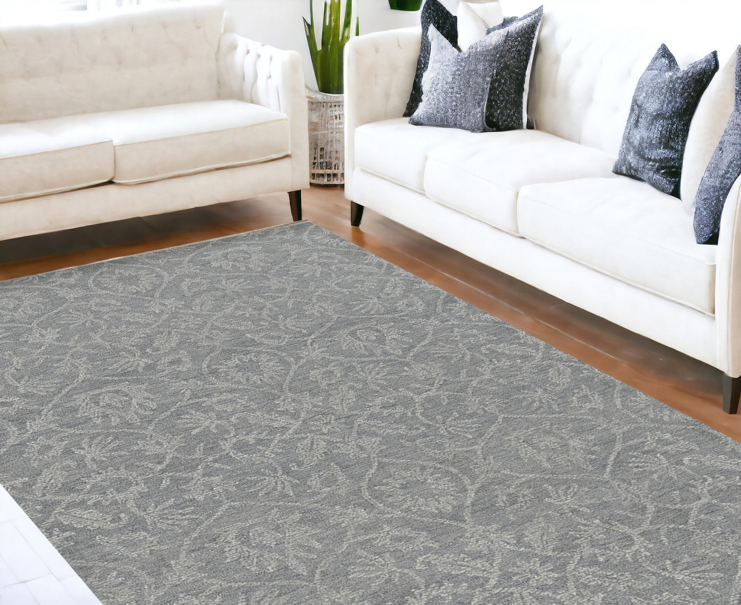 8' Grey Hand Tufted Space Dyed Floral Ogee Indoor Runner Rug