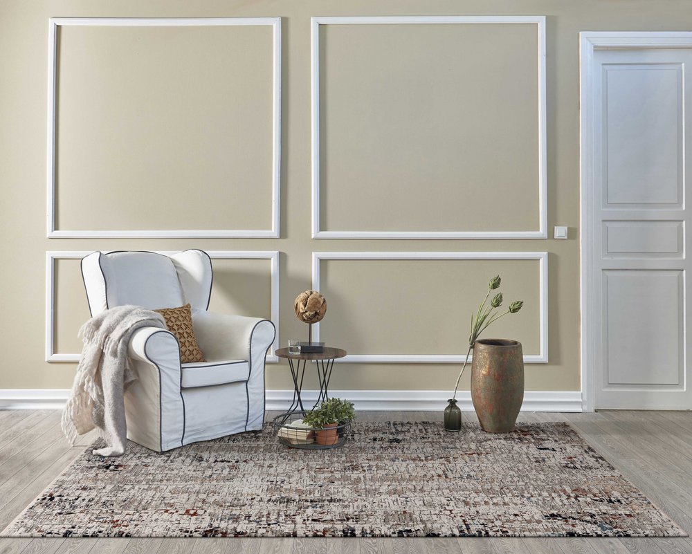 8' Beige And Gray Abstract Round Rug