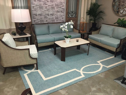5' X 7' Gray And Ivory Handmade Indoor Outdoor Area Rug