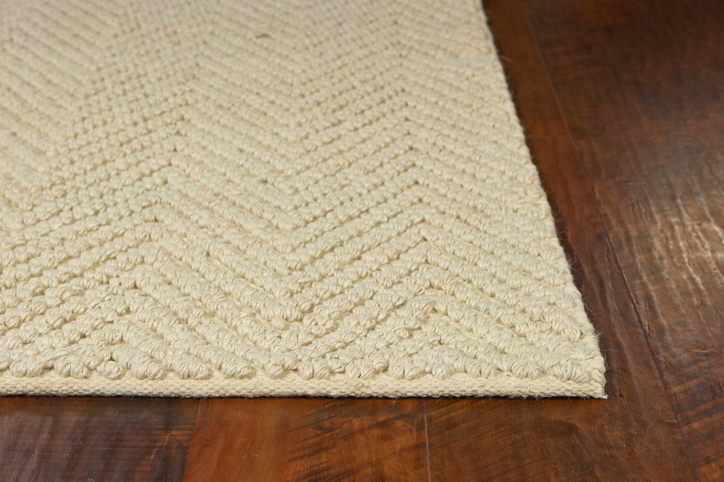 7' X 10' Ivory Chevron Hand Woven Area Rug