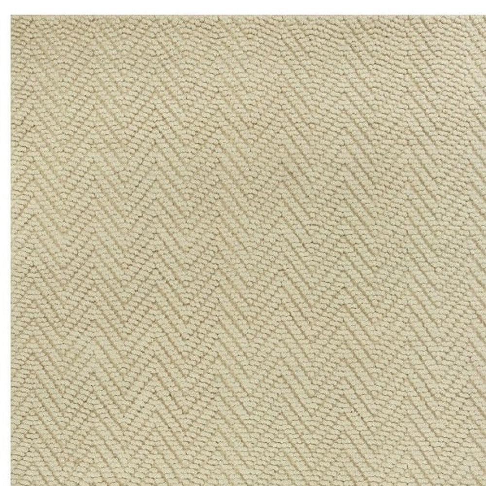 7' X 10' Ivory Chevron Hand Woven Area Rug