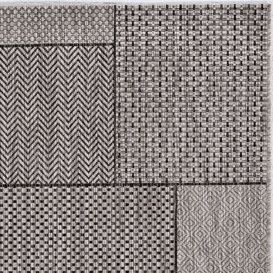 5' X 8' Grey Geometric Patterns Area Rug