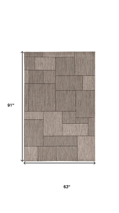 5' X 8' Grey Geometric Patterns Area Rug