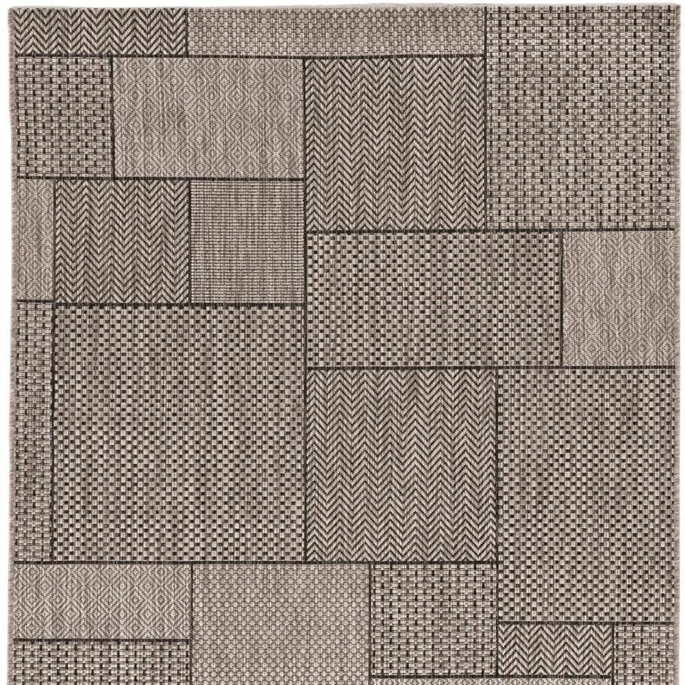 5' X 8' Grey Geometric Patterns Area Rug