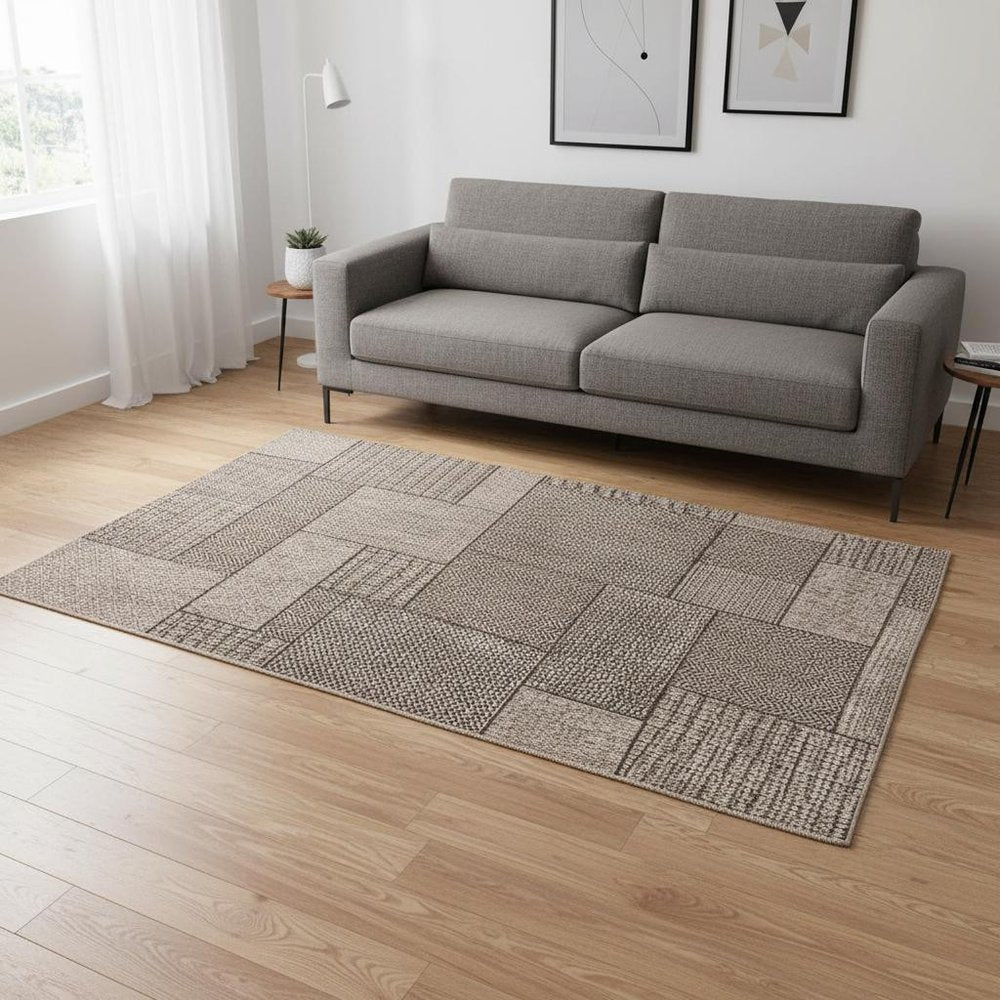 5' X 8' Grey Geometric Patterns Area Rug