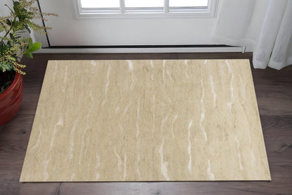 5' X 7' Beige And Ivory Abstract Hand Tufted Area Rug