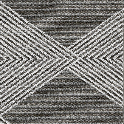 8' Gray Geometric Indoor Outdoor Area Rug