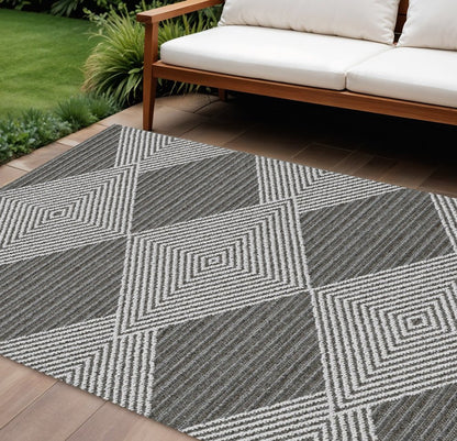 8' Gray Geometric Indoor Outdoor Area Rug