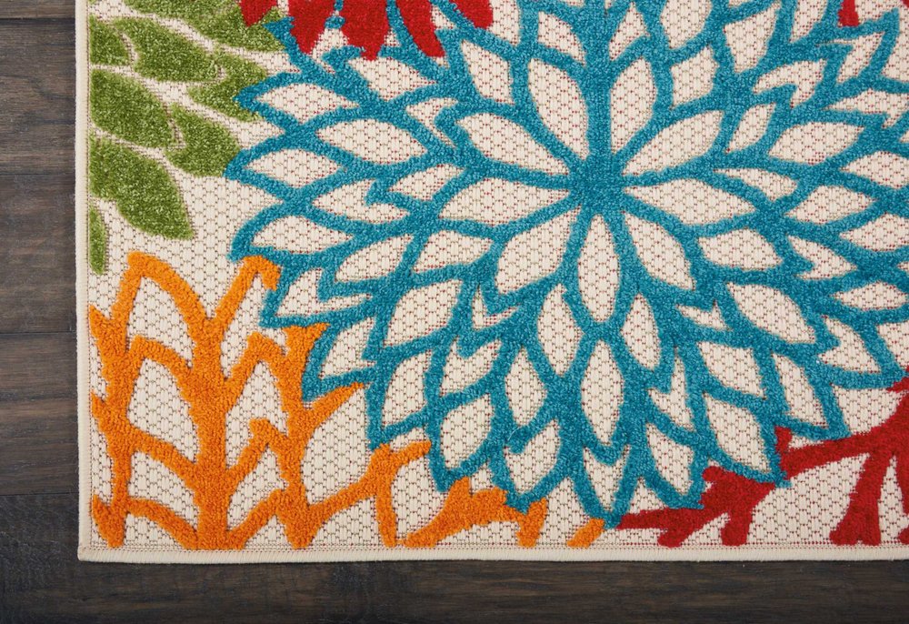 8' Green And Ivory Indoor Outdoor Area Rug