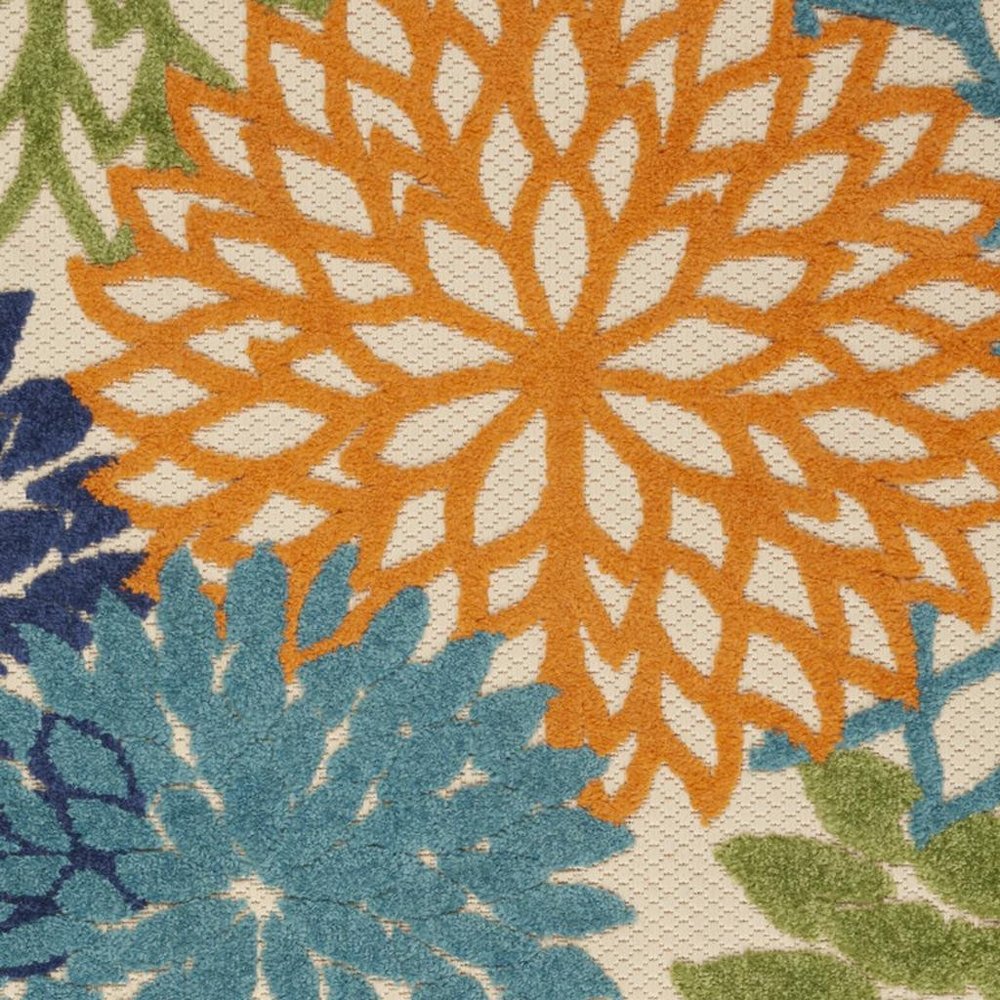 4' X 6' Ivory And Blue Floral Indoor Outdoor Area Rug