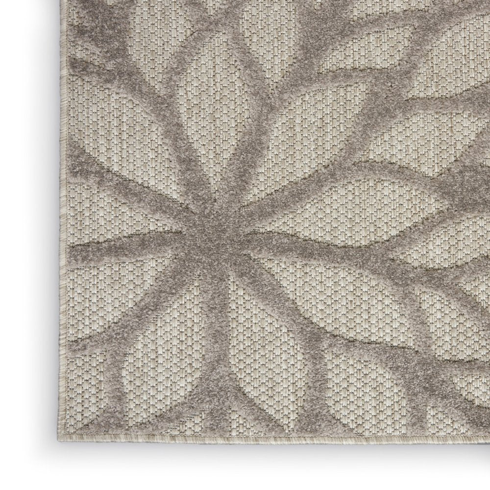 5' X 8' Gray Floral Indoor Outdoor Area Rug