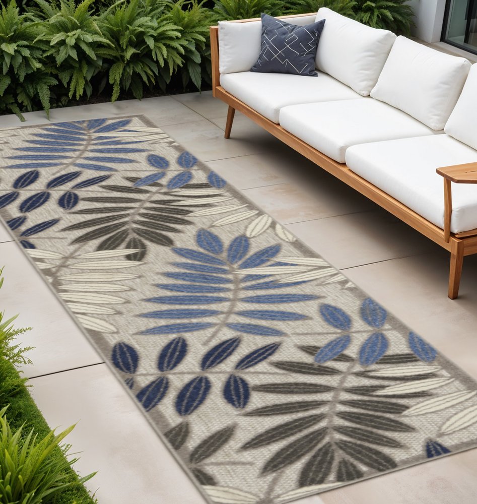 5' Blue And Gray Round Floral Indoor Outdoor Area Rug
