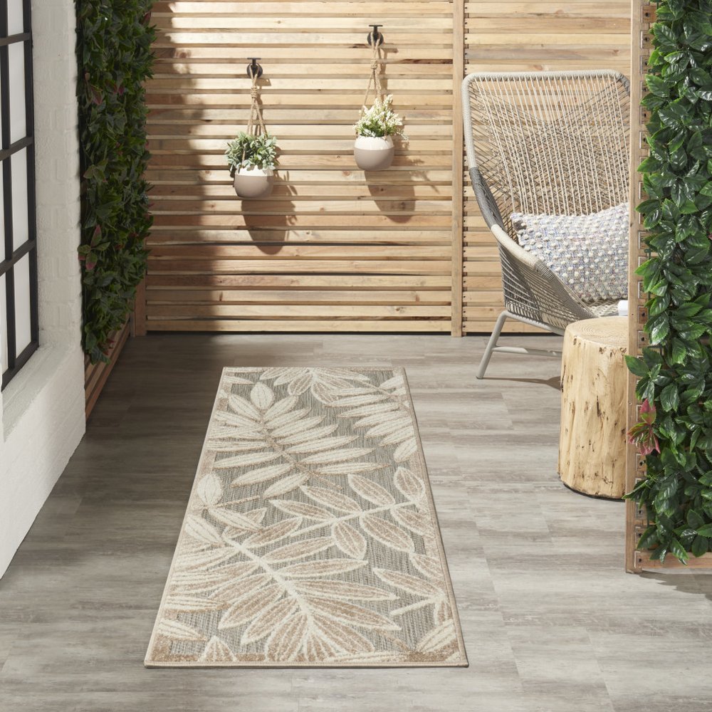 4' X 6' Gray And Ivory Floral Indoor Outdoor Area Rug